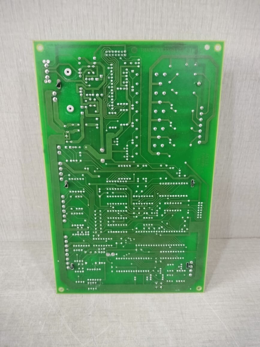 Trane X137401200 01 TRANE X137401200 01 A1 / MOD0013E / P101815- 1 C MICROCHILLER MODULES 7