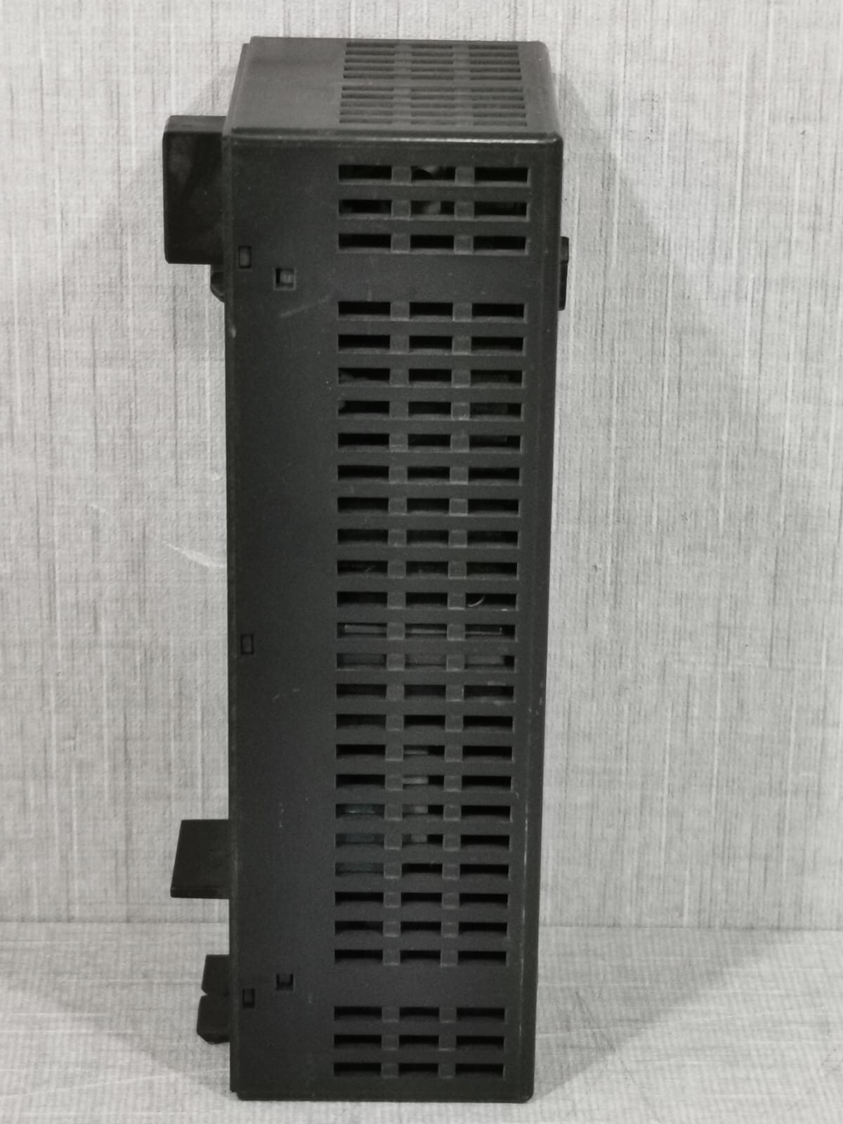 GE Fanuc IC200PWR001D GE Fanuc VersaMax IC200PWR001D POWER SUPPLY 4