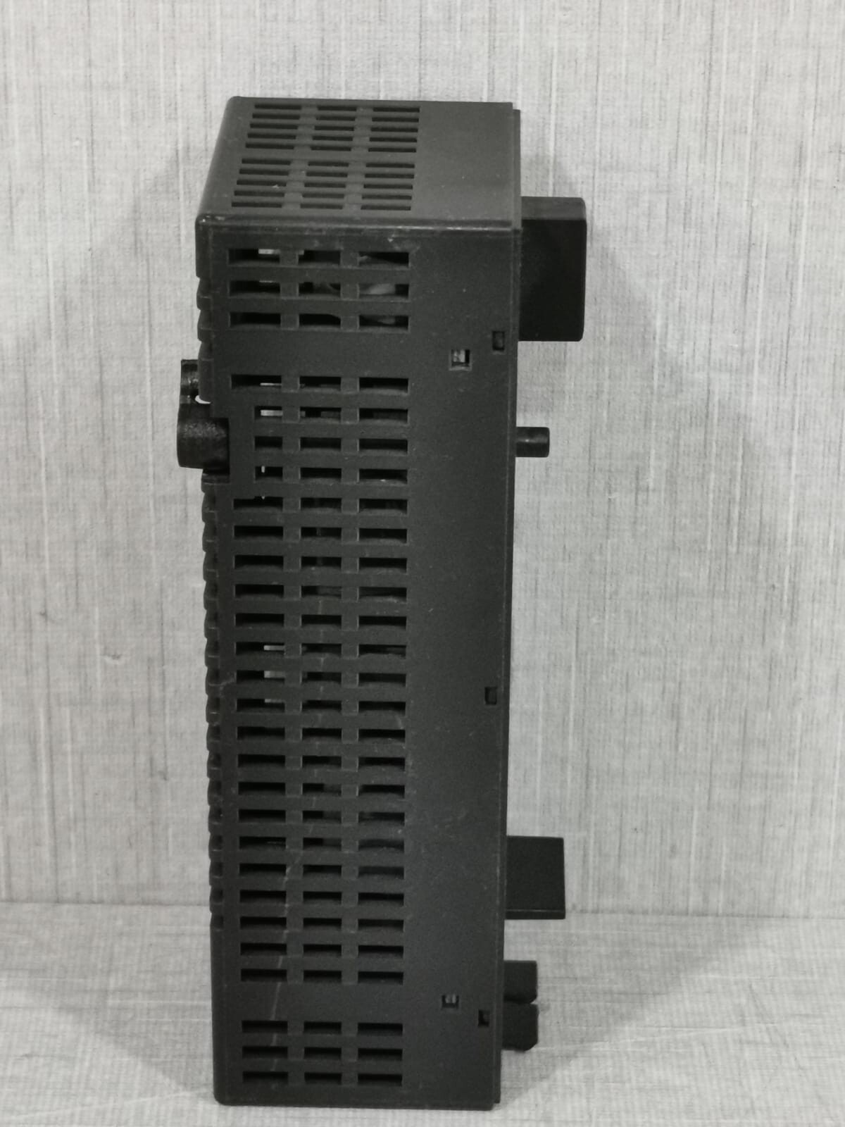 GE Fanuc IC200PWR001D GE Fanuc VersaMax IC200PWR001D POWER SUPPLY 5