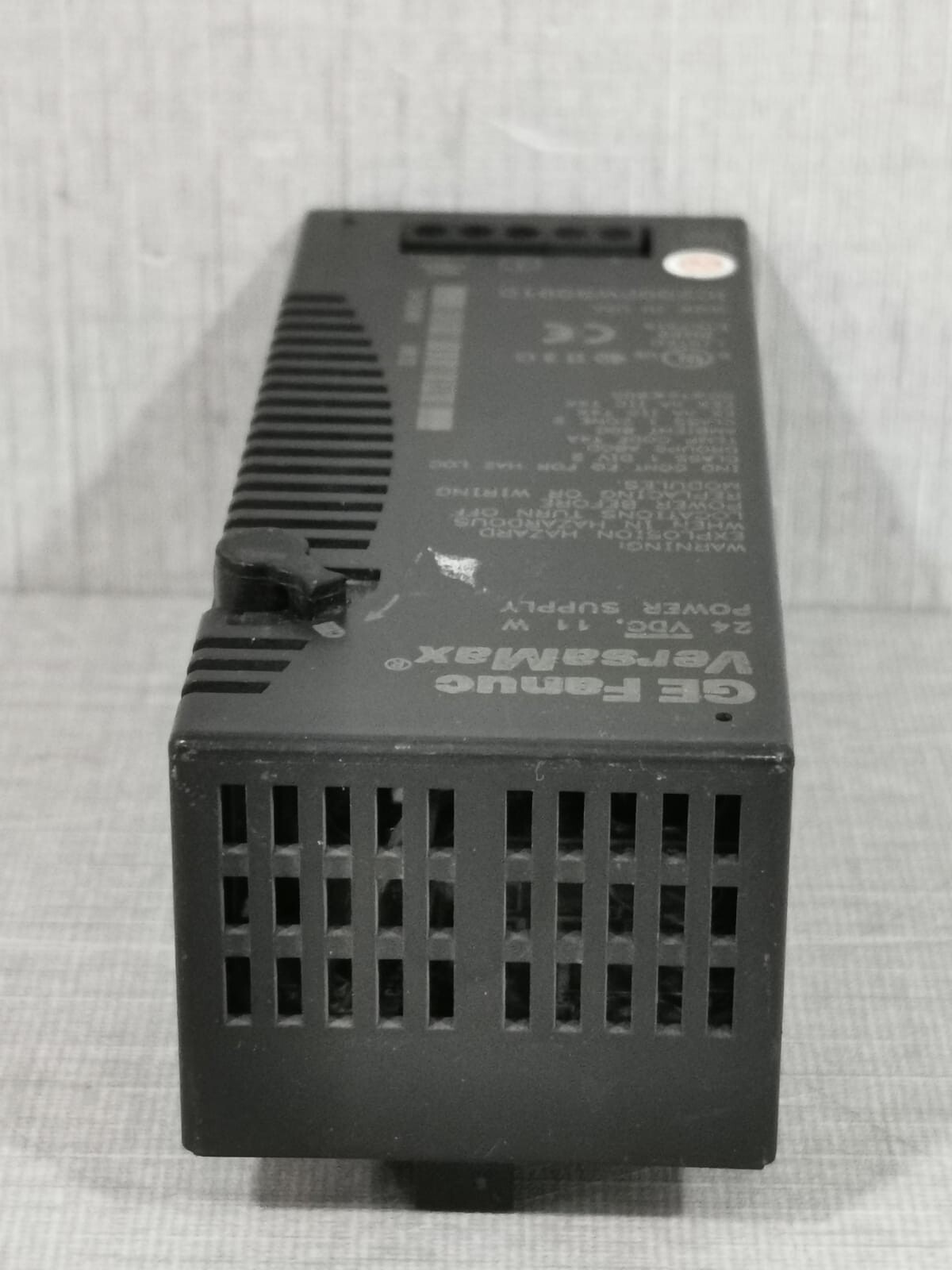 GE Fanuc IC200PWR001D GE Fanuc VersaMax IC200PWR001D POWER SUPPLY 7