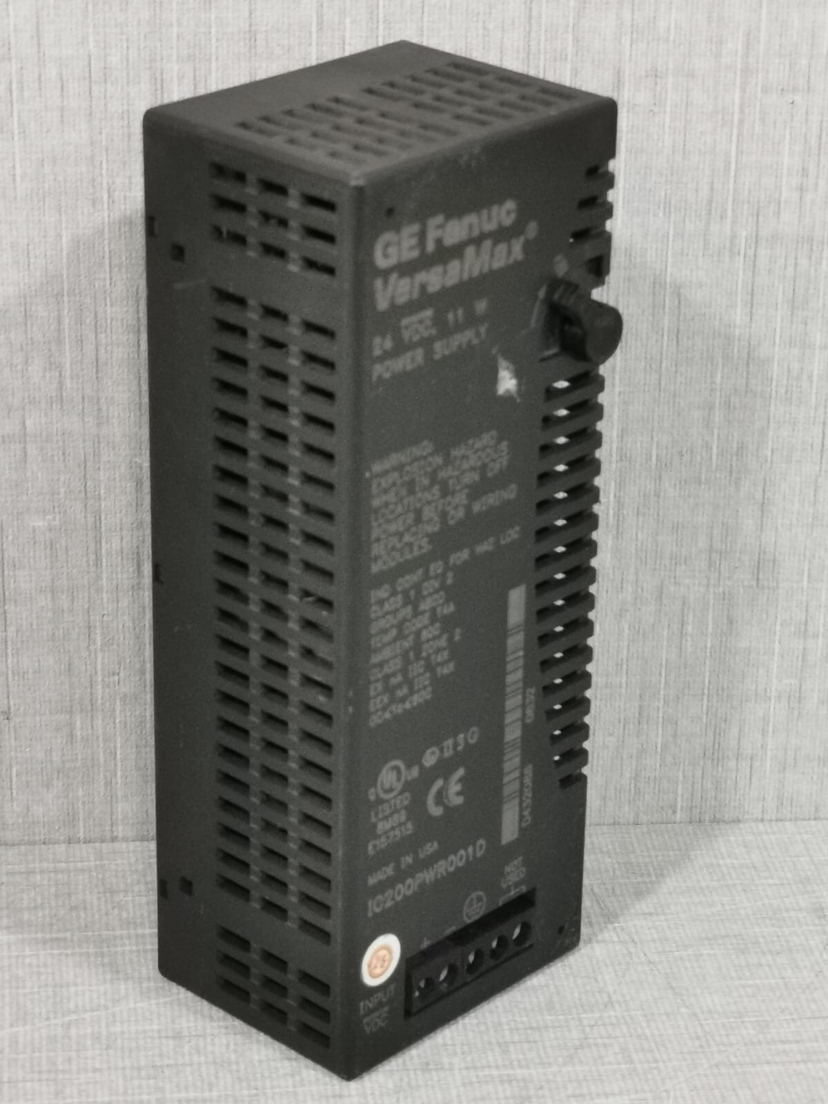 GE Fanuc IC200PWR001D GE Fanuc VersaMax IC200PWR001D POWER SUPPLY 9