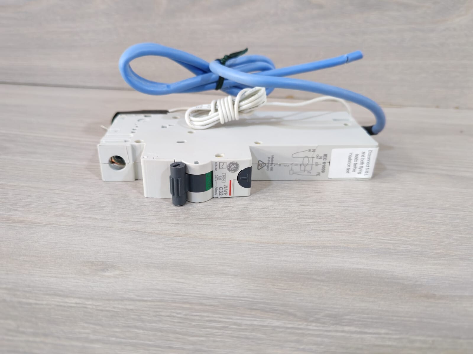 GE DME60 GE DME60 C32/030 1P+N C32 30mA 240V 605065 7