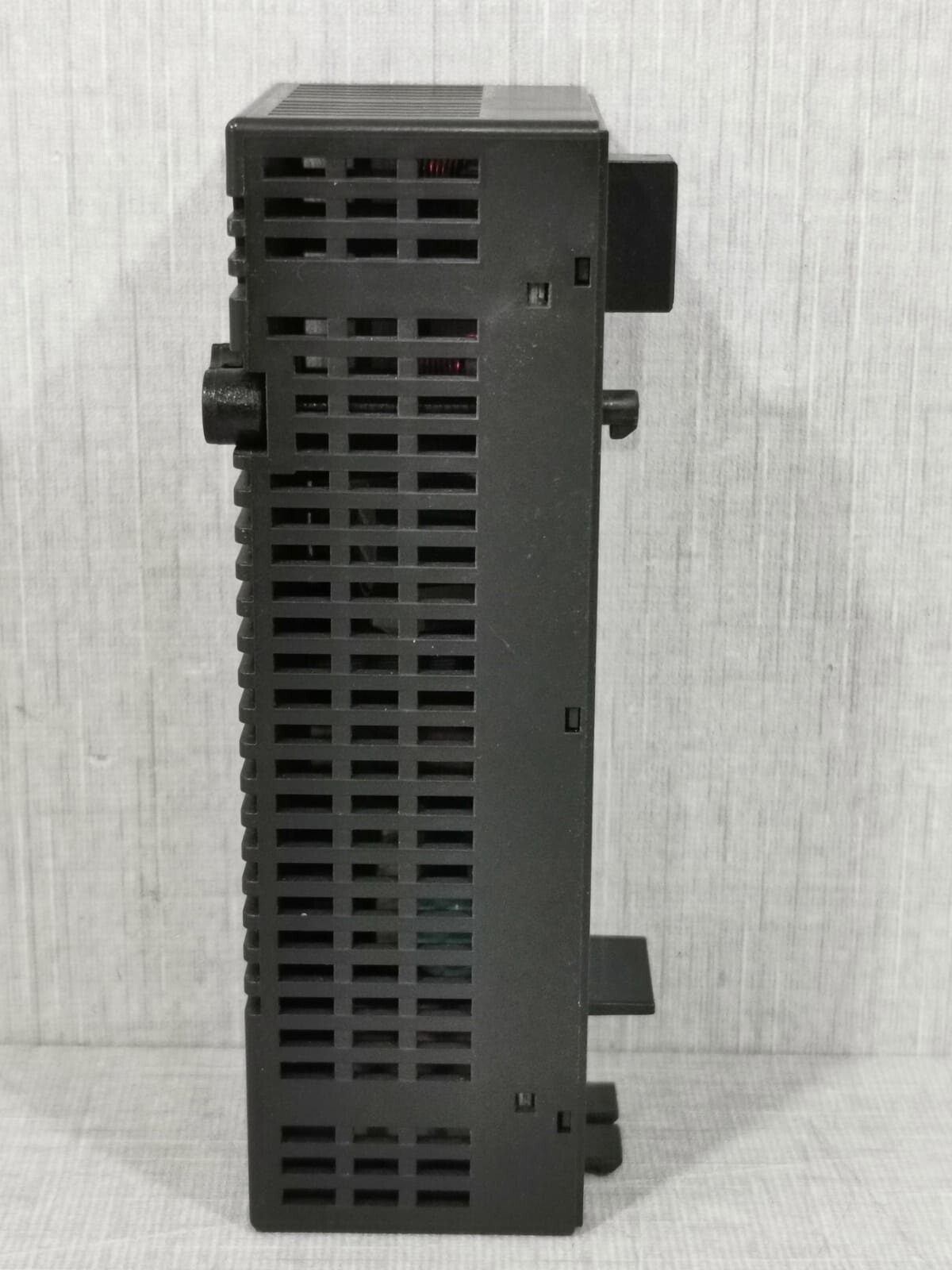 GE IC200PWR002D GE Fanuc VersaMax IC200PWR002D Power Supply 7
