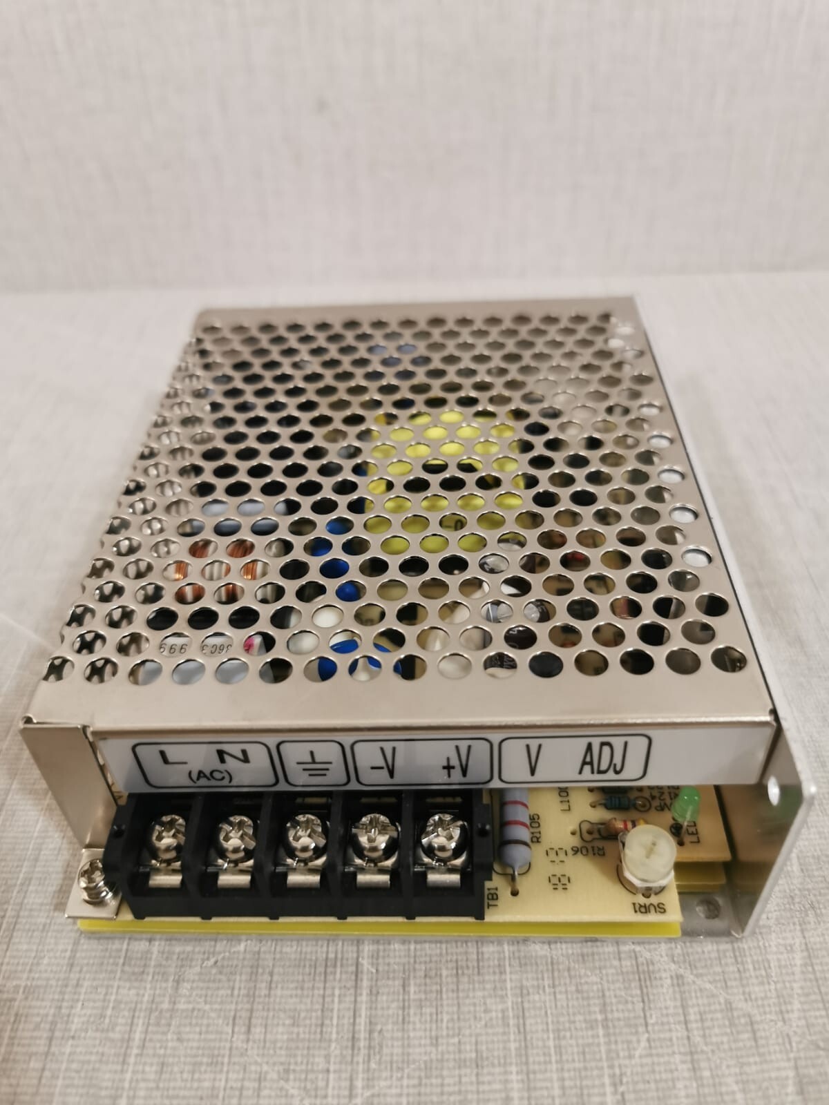 MEAN WELL NES-50-24 MEAN WELL NES-50-24 SWITCHING POWER SUPPLY 100-240VAC 1.3A 50/60Hz 5