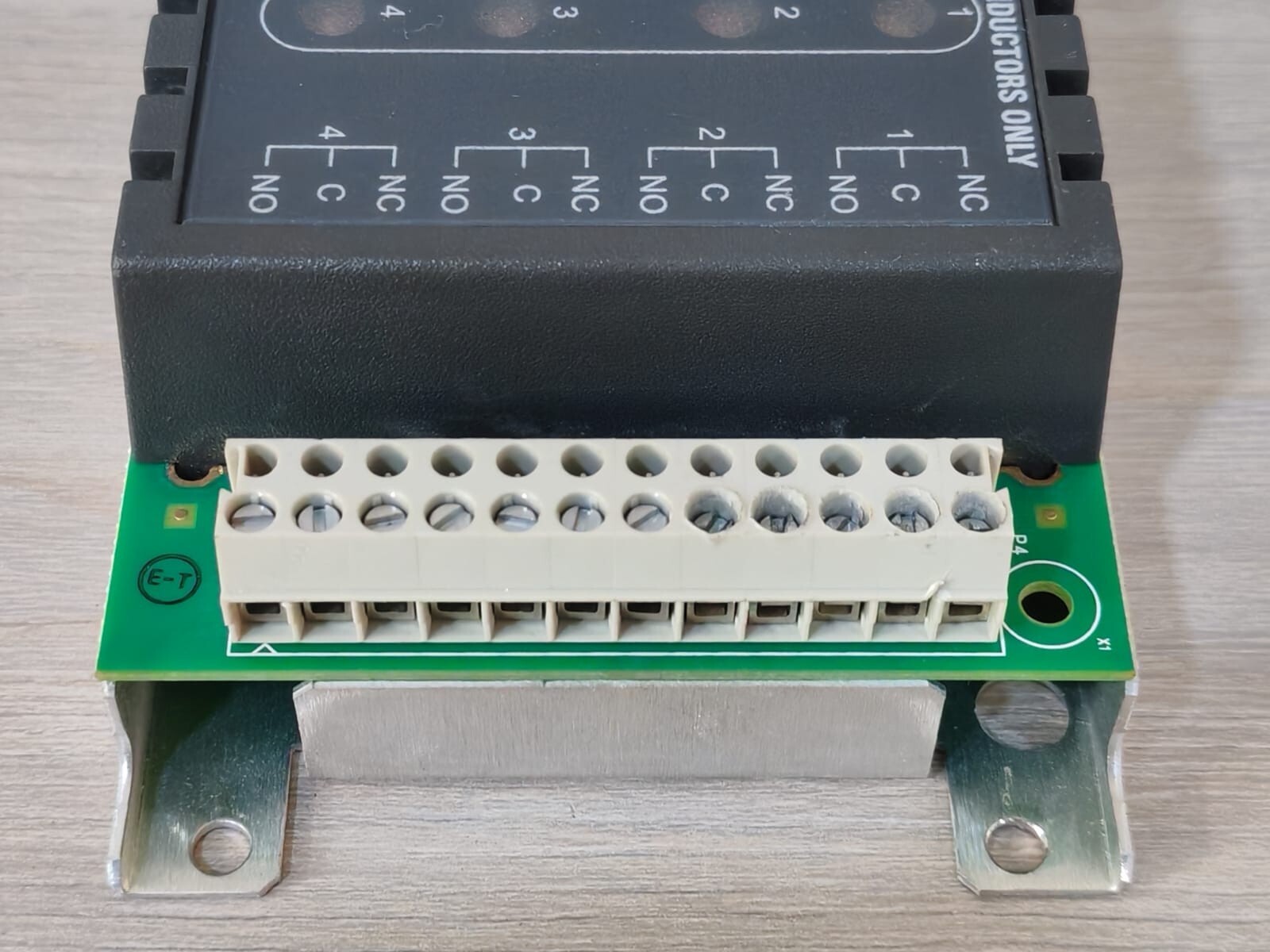 Schneider Electric D.1 SCHNEIDER ELECTRIC xPBD4 ANDOVER CONTINUUM EXPANSION MODULE REV D.1 10
