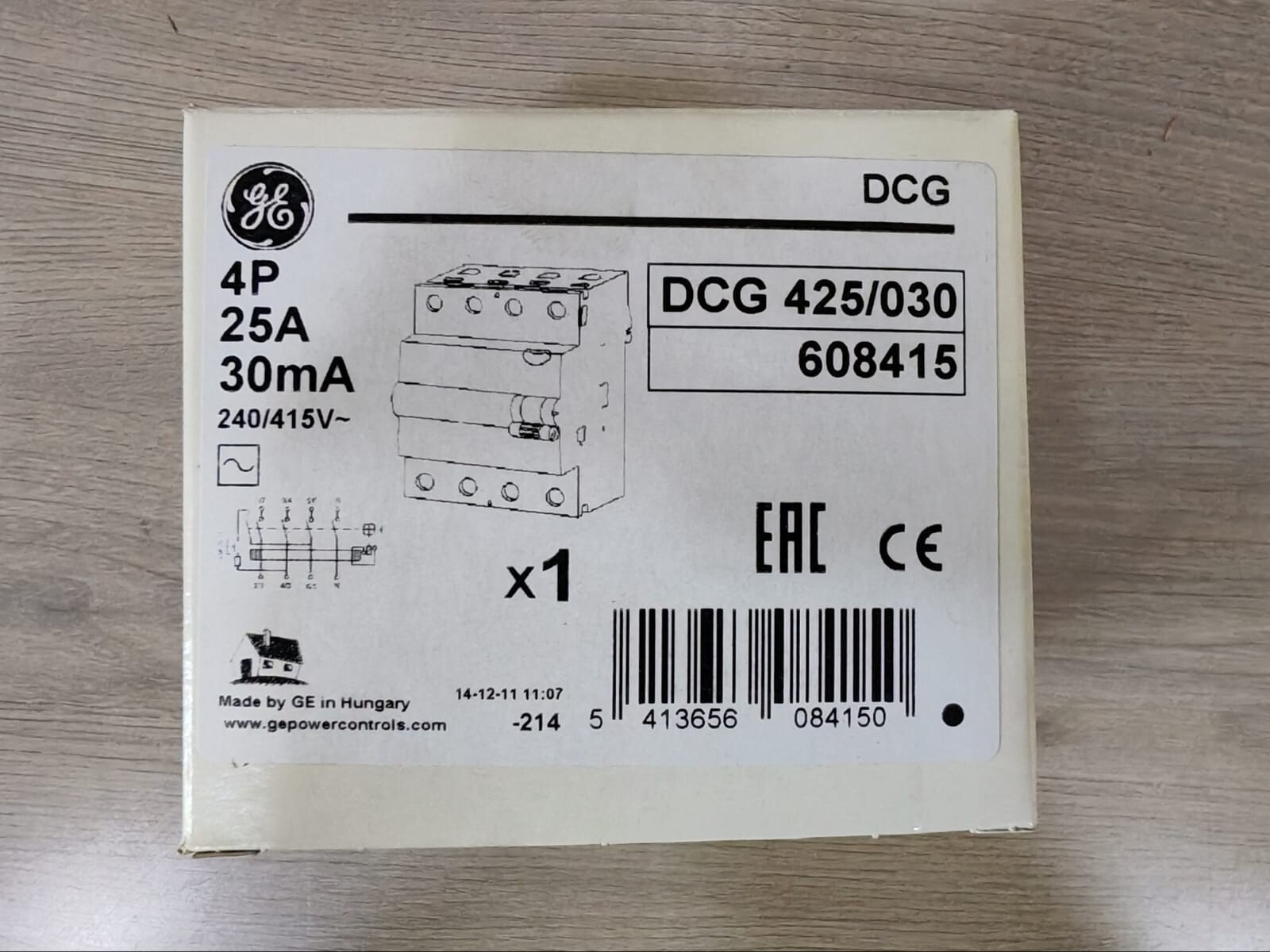 GE DCG425/030 GE DCG425/030 Differential Switch 608415 | 4P 25A 30mA 10