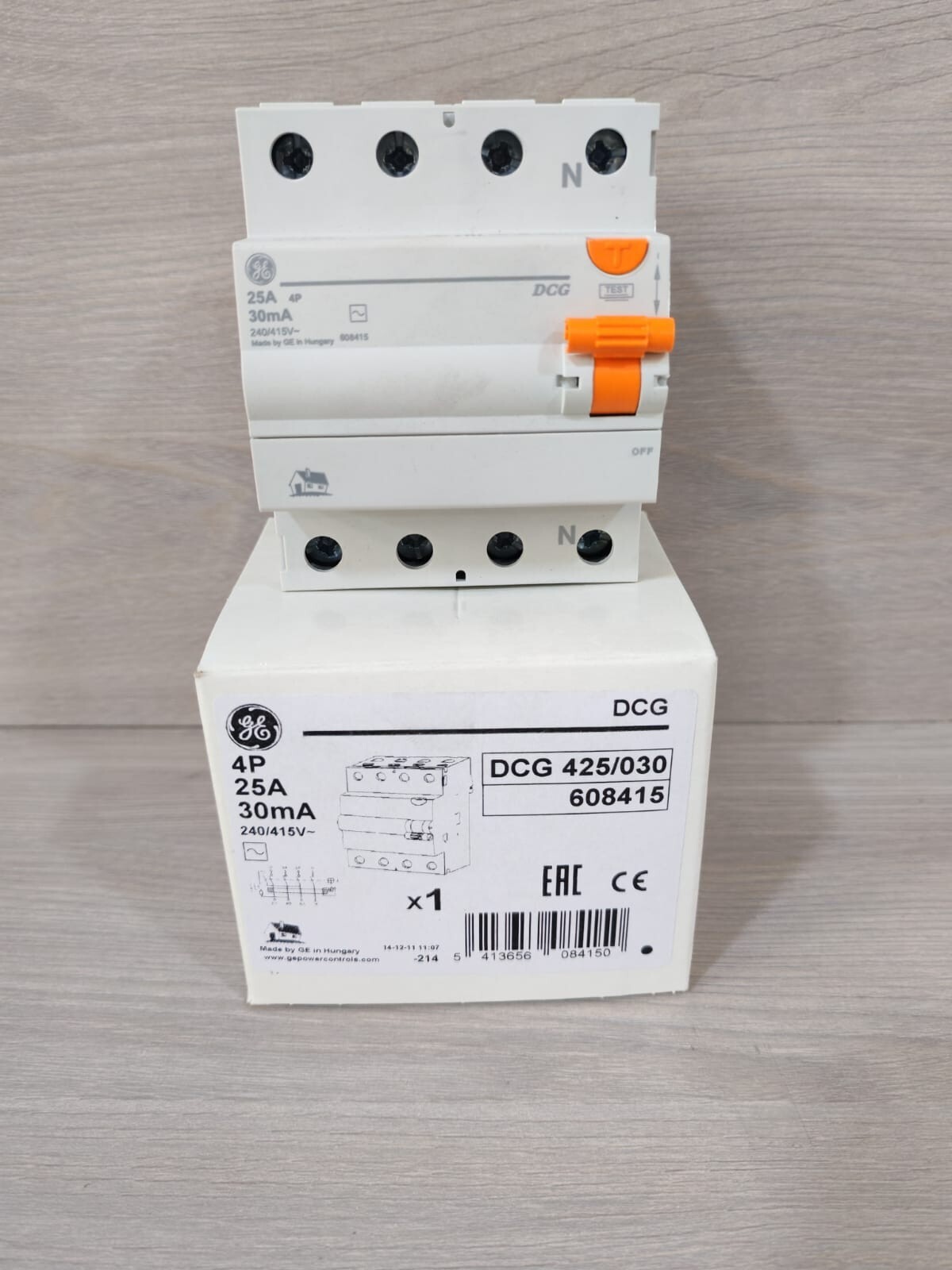 GE DCG425/030 Differential Switch 608415 | 4P 25A 30mA