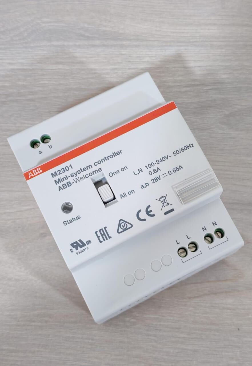 ABB M2301 ABB M2301 Mini-System Controller ABB-Welcome 2TMA070080W0012 100-240V 4