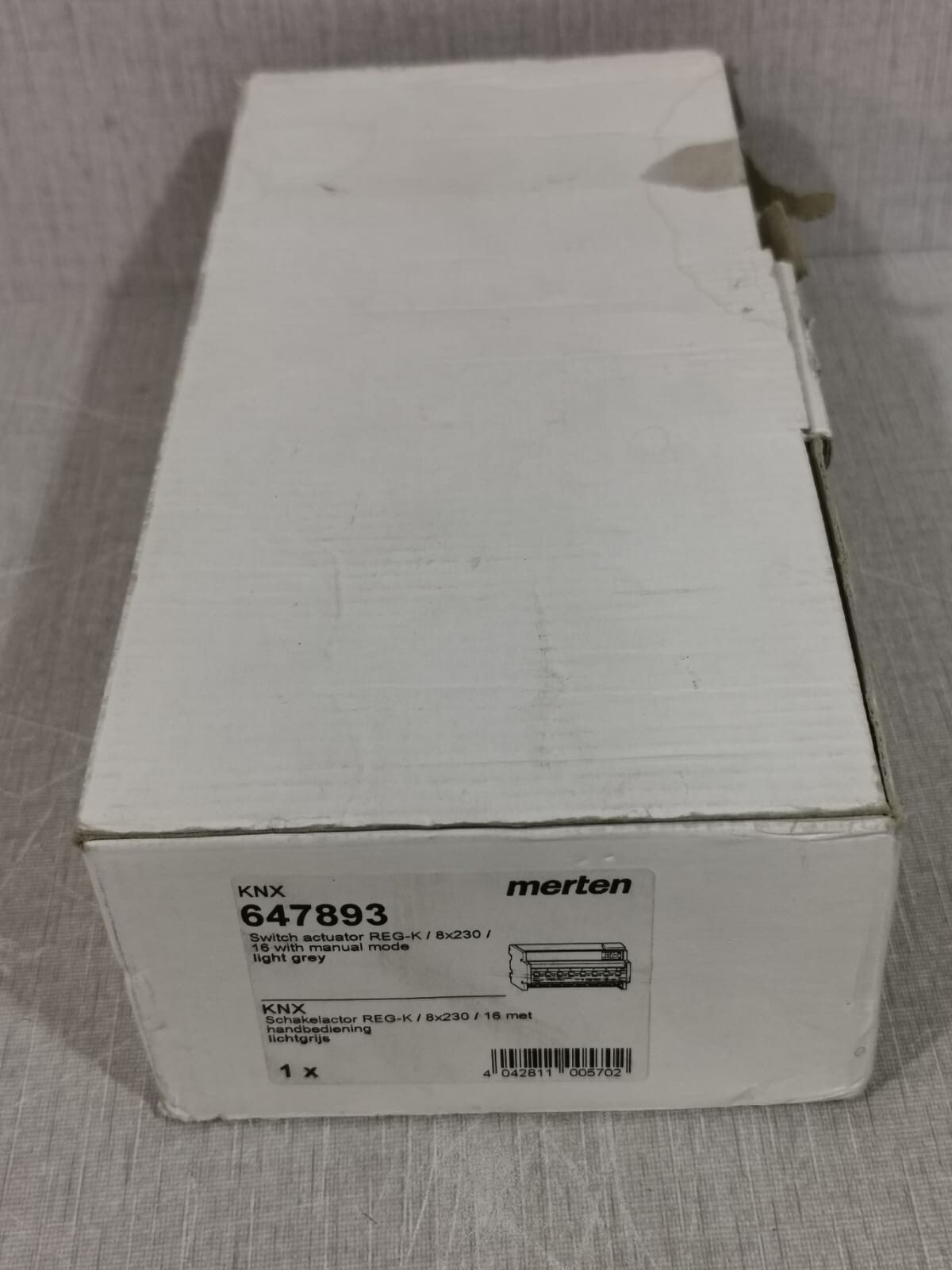 Merten KNX-647893 MERTEN INSTABUS EIB KNX 647893 SCHALTAKTOR REG K/ 8X230/16M SWITCHING ACTUATOR 9