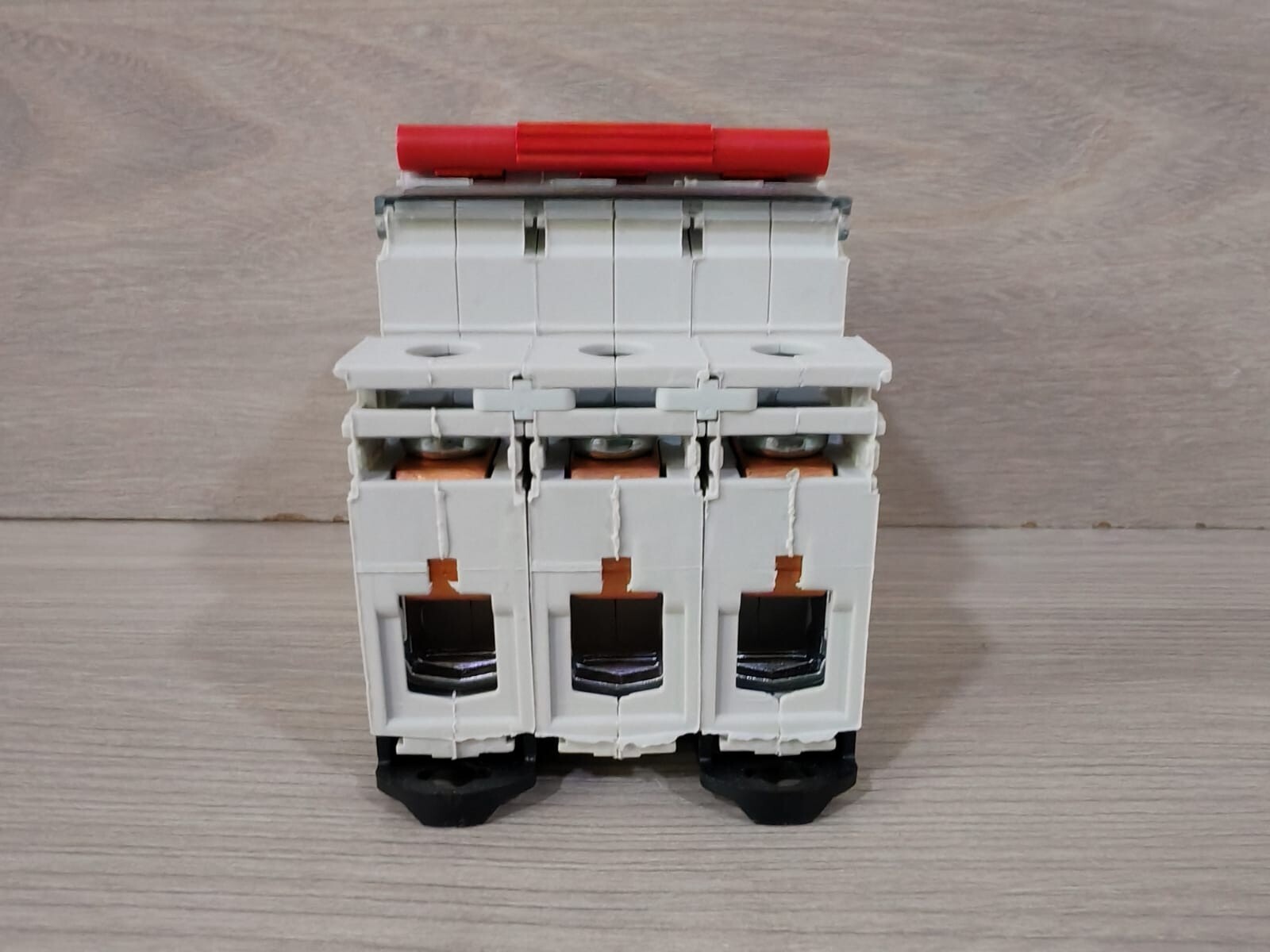 GE 666564 GE AST M 63 30 Main Switch 666564 | 63A | 415V 4
