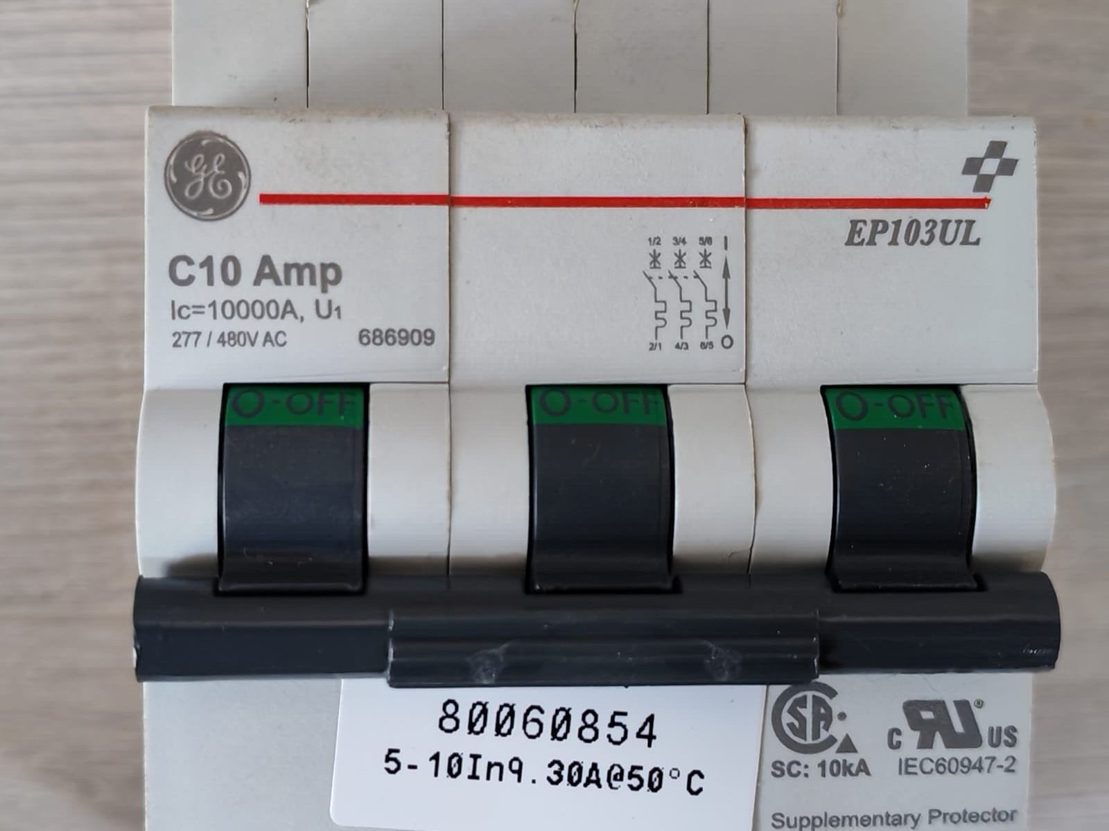 GE EP103ULC10 GE EP103ULC10 | EP100UL Circuit Breaker 686909 3