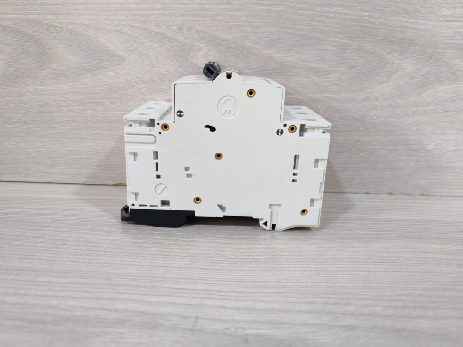 GE G103C50 GE G103C50 Automatic Magnetic Circuit Breaker 3P C50 | 674916 8
