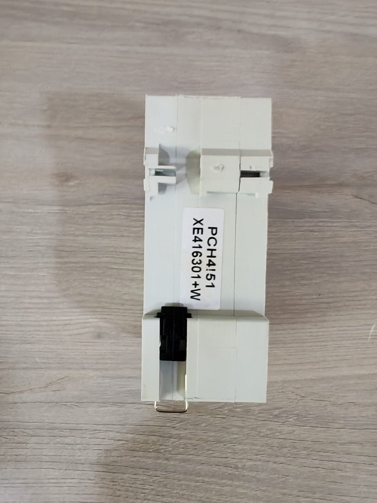 GE DM60 GE DM60 C16/300 Circuit Breaker 1P+N C16 300 mA | 609859 8