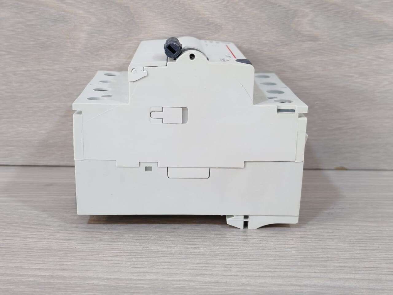GE BPC-4100 GE BPC 4100/030 Circuit Breaker 4P 100A 30mA | 606212 6