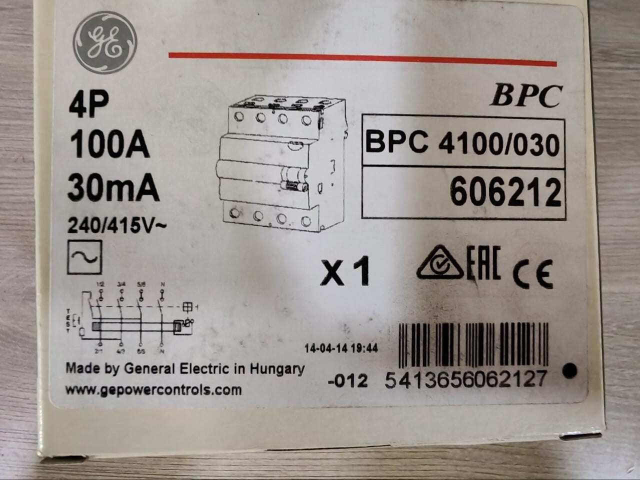 GE BPC-4100 GE BPC 4100/030 Circuit Breaker 4P 100A 30mA | 606212 9