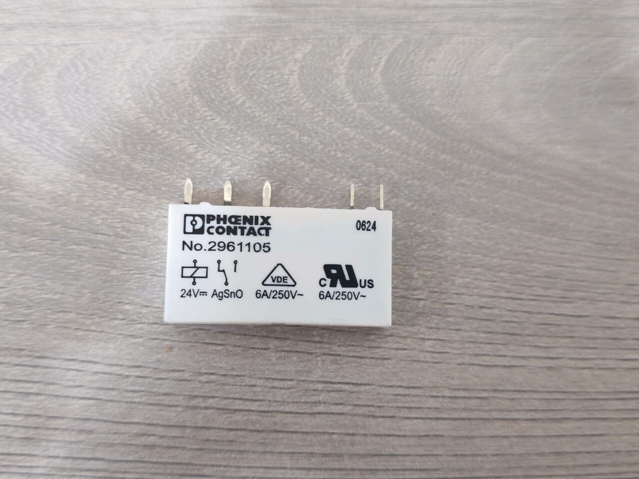 Phoenix Contact LOT-20 2961105 Phoenix Contact 6A 24V 5 Pin Relay 2