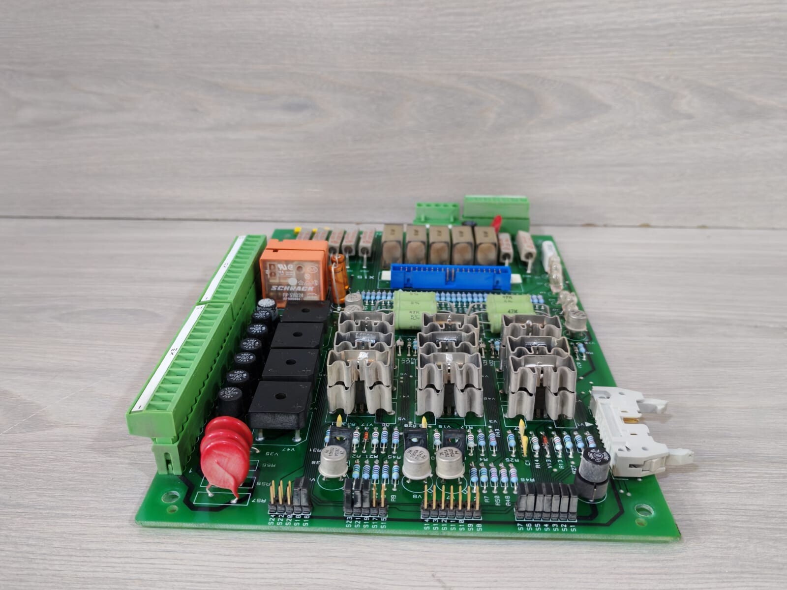 KONE 581010G01 REV 0.5/ 581007H03 KONE 581010G01 REV 0.5/ 581007H03 EBD- IO BOARD 7
