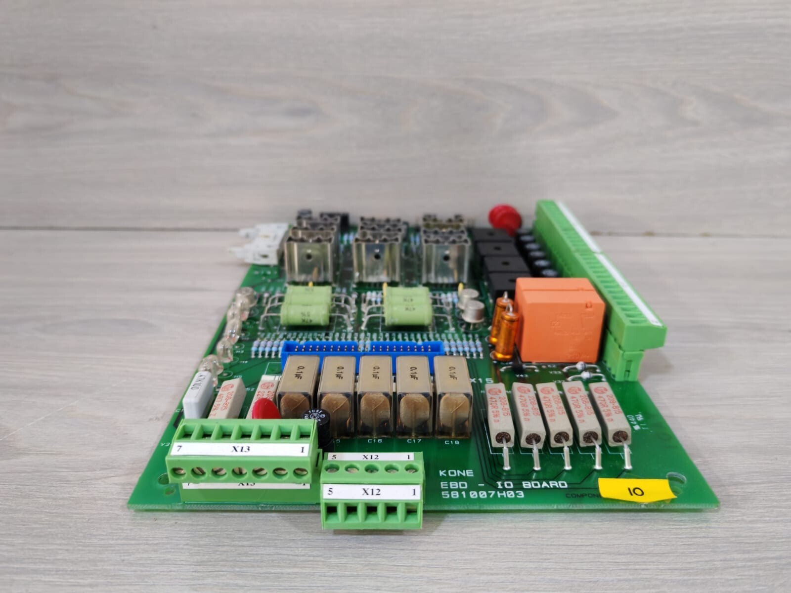 KONE 581010G01 REV 0.5/ 581007H03 KONE 581010G01 REV 0.5/ 581007H03 EBD- IO BOARD 8