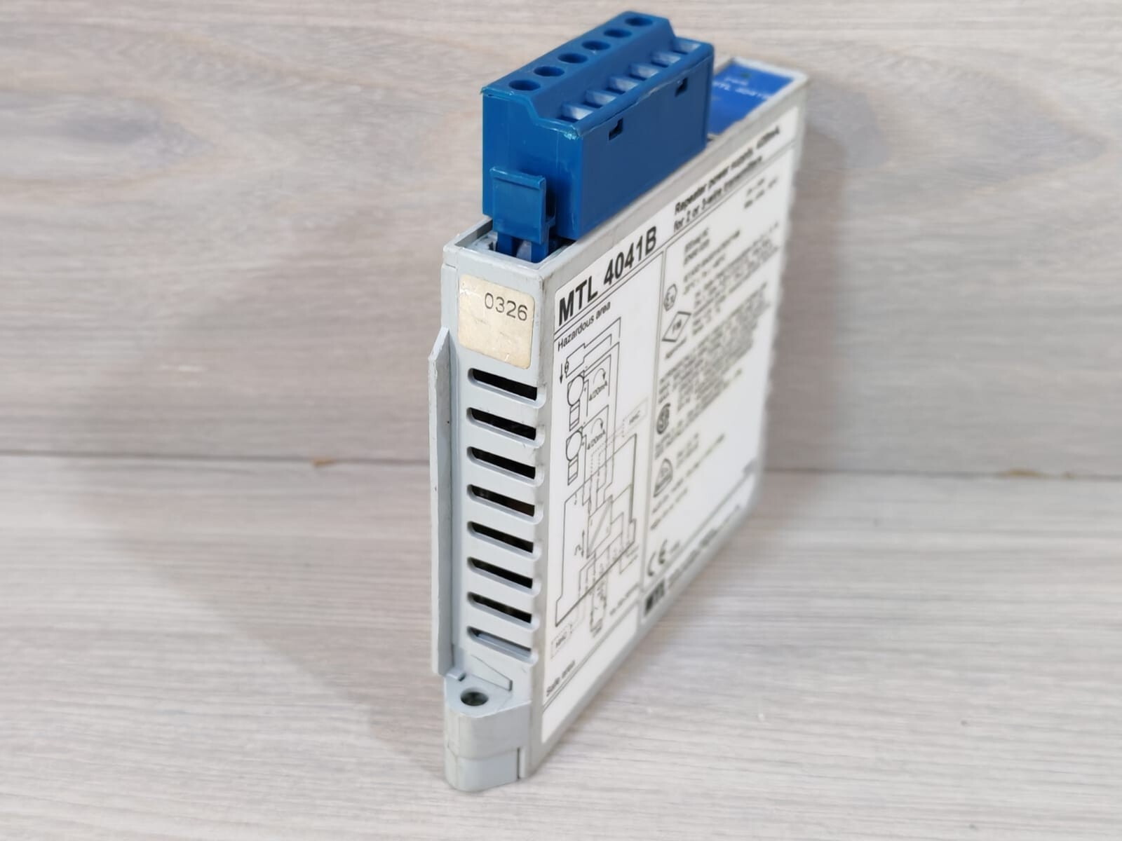MTL 4041B MTL 4041B REPEATER POWER SUPPLY,4/20mA, for 2 or 3-WIRE TRANSMITTERS 9