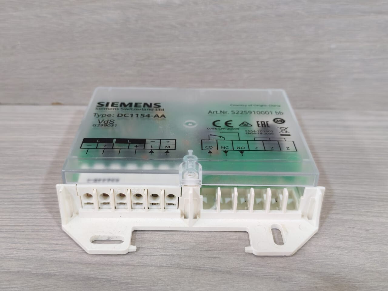 Siemens DC1154-AA SIEMENS DC1154-AA OUTPUT MODULE 4