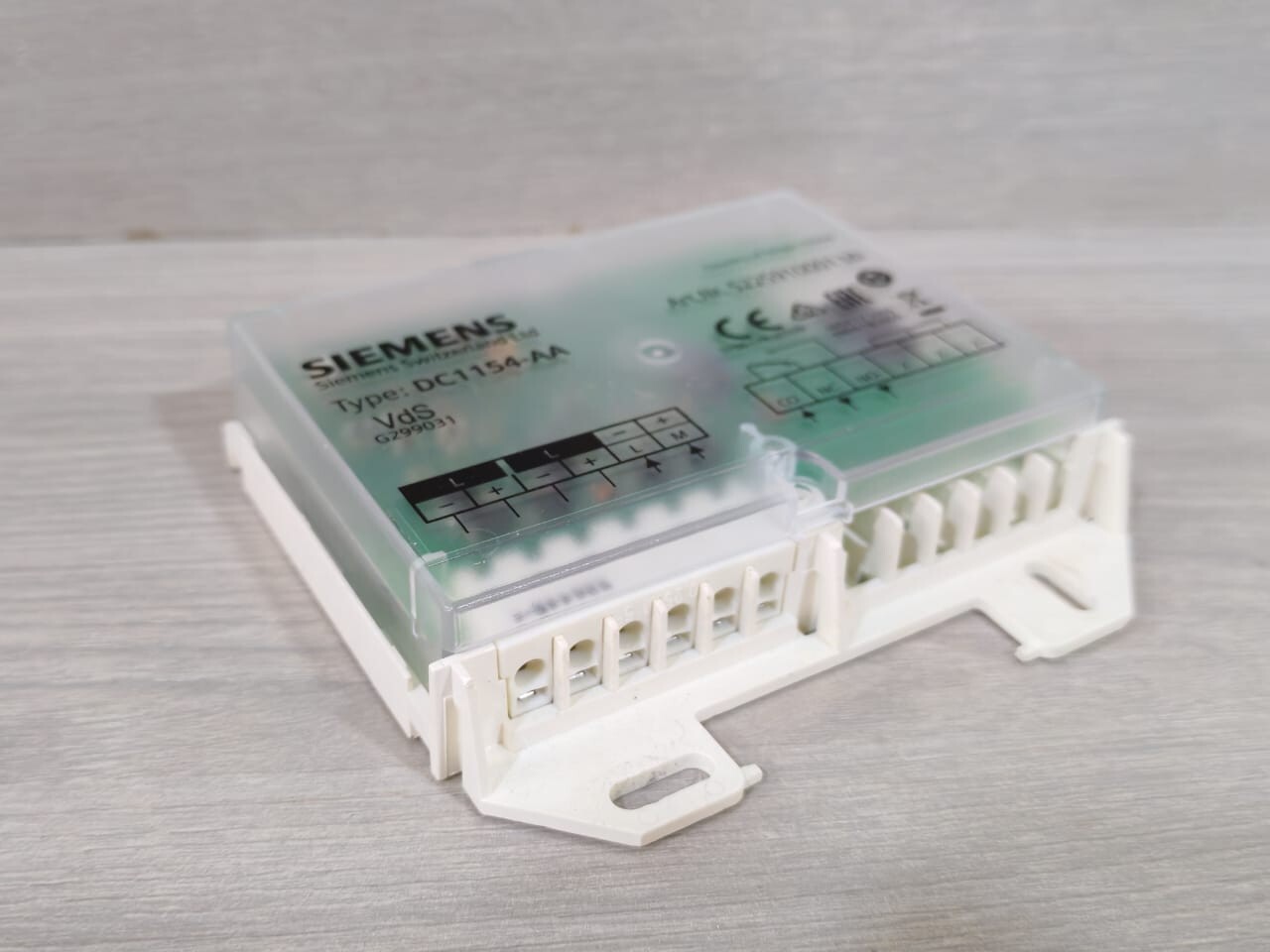 Siemens DC1154-AA SIEMENS DC1154-AA OUTPUT MODULE 9