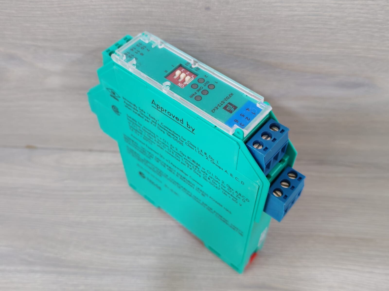 Pepperl 181000 PEPPERL+FUCHS KFD2-ST2-EX2 SWITCH AMPLIFIER 181000 9