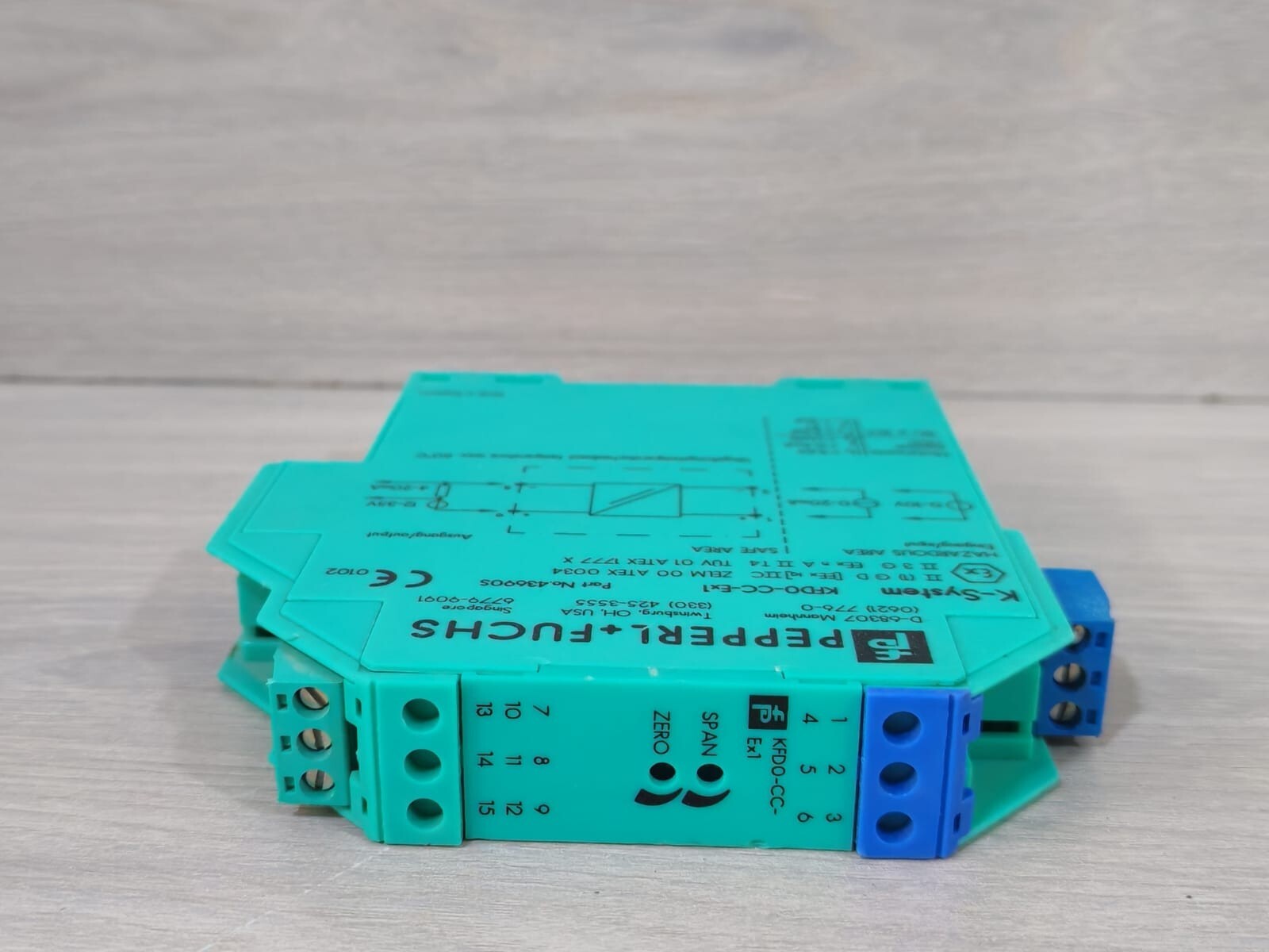 Pepperl 43690S PEPPERL+FUCHS KFD0-CC-EX1 CURRENT/VOLTAGE CONVERTER 43690S- WITH DENTS 4