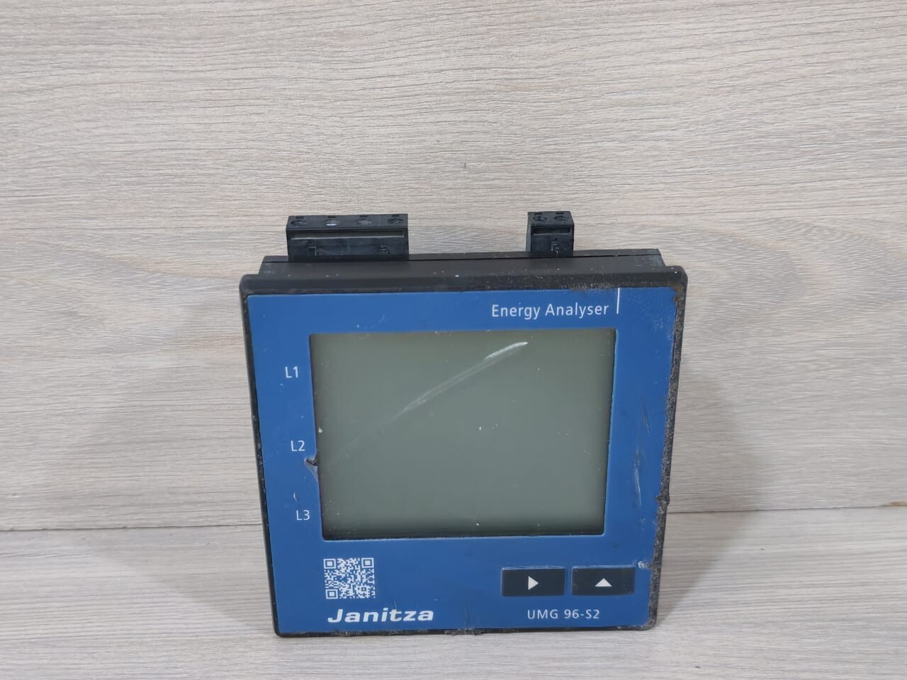 JANITZA UMG 96-S2 ENERGY ANALYSER 5234002- WITH DENTS ON THE SCREEN