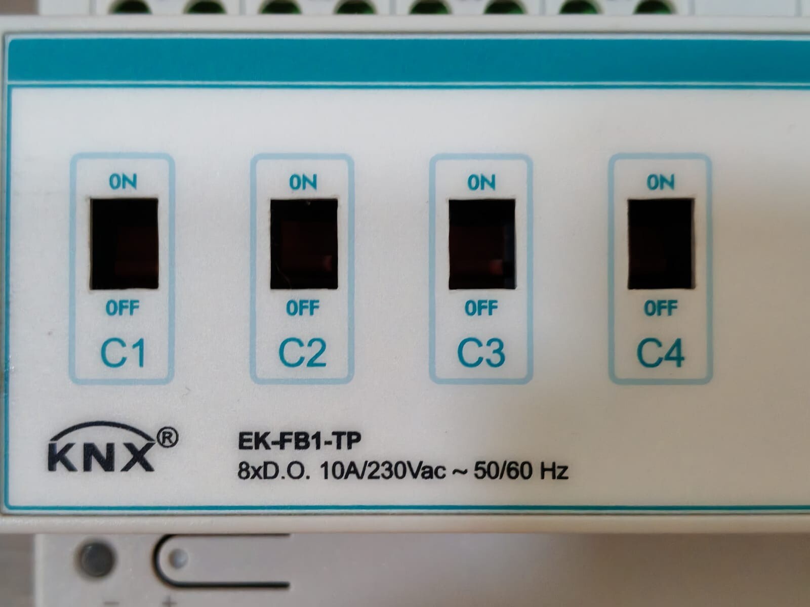 EKINEX EK-FB1-TP EKINEX EK-FB1-TP 8-FOLD KNX BINARY OUTPUT 8xD.O. 10A/230Vac 2