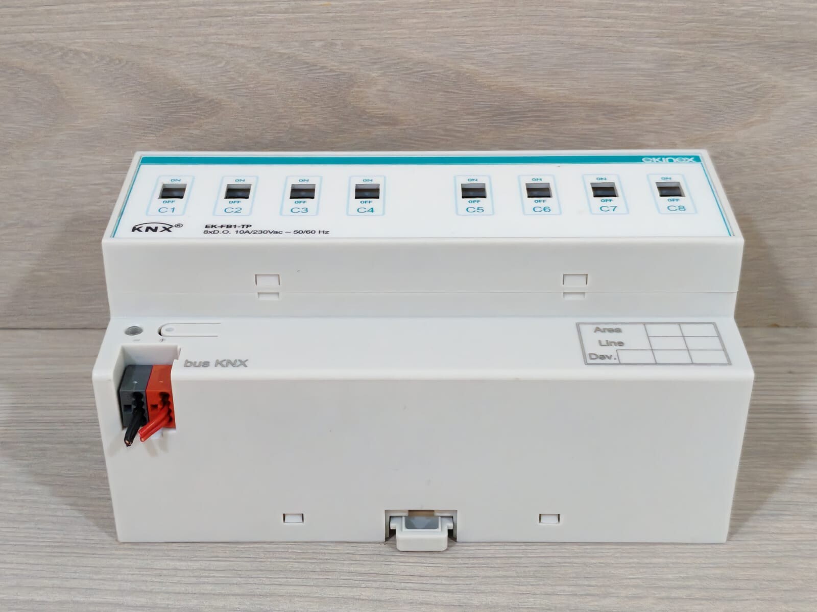 EKINEX EK-FB1-TP EKINEX EK-FB1-TP 8-FOLD KNX BINARY OUTPUT 8xD.O. 10A/230Vac 8