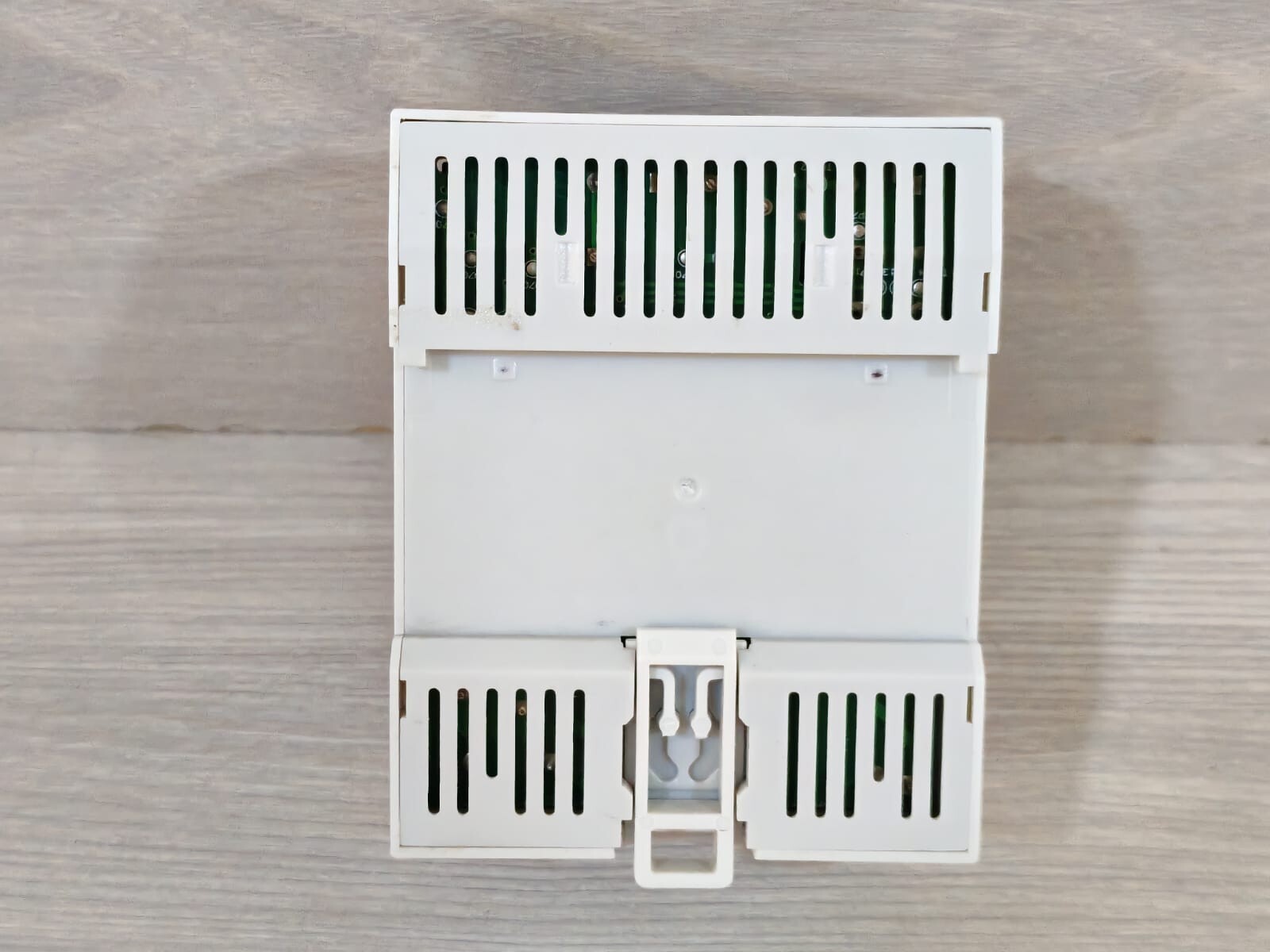 EKINEX EK-BG1-TP EKINEX EK-BG1-TP DALI-KNX GATEWAY 9