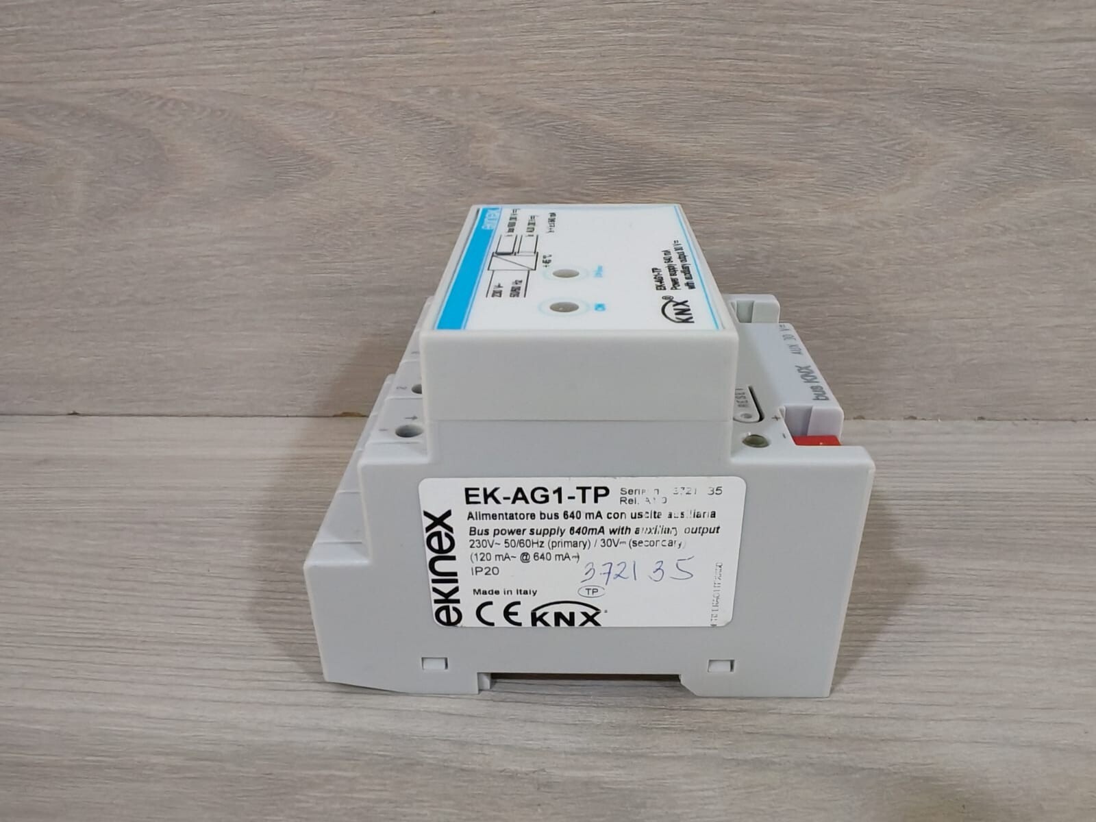 EKINEX EK-AG1-TP EKINEX EK-AG1-TP BUS POWER SUPPLY 640 mA WITH AUXILLARY OUTPUT 30 V 4