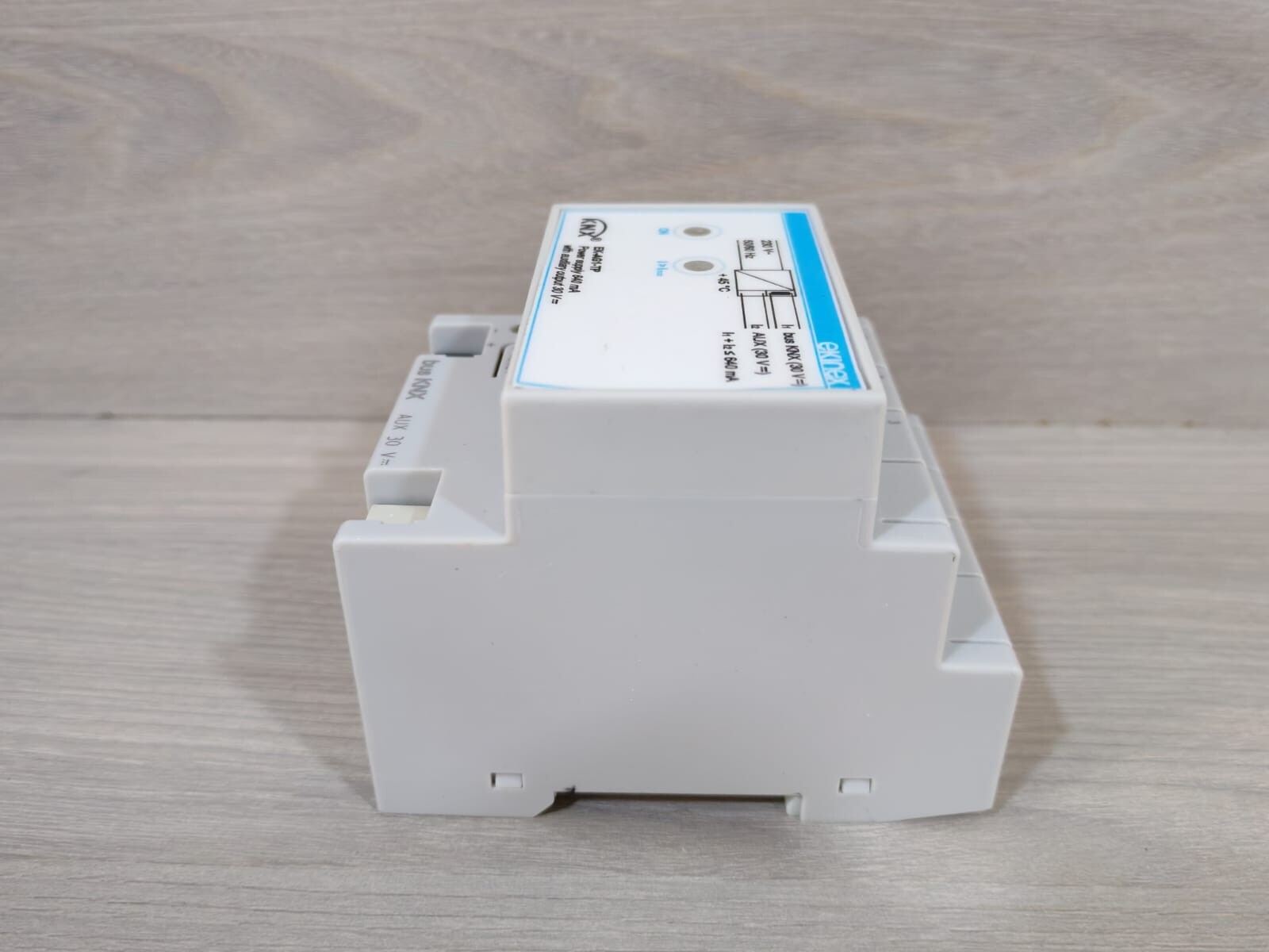 EKINEX EK-AG1-TP EKINEX EK-AG1-TP BUS POWER SUPPLY 640 mA WITH AUXILLARY OUTPUT 30 V 5