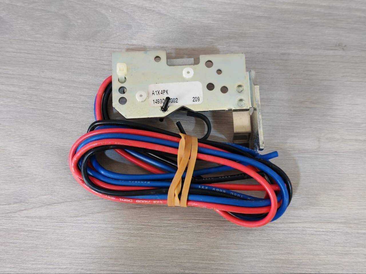 Eaton 1493D44G02 EATON CUTLER-HAMMER A1X4PK AUXILLARY SWITCH 1493D44G02 3