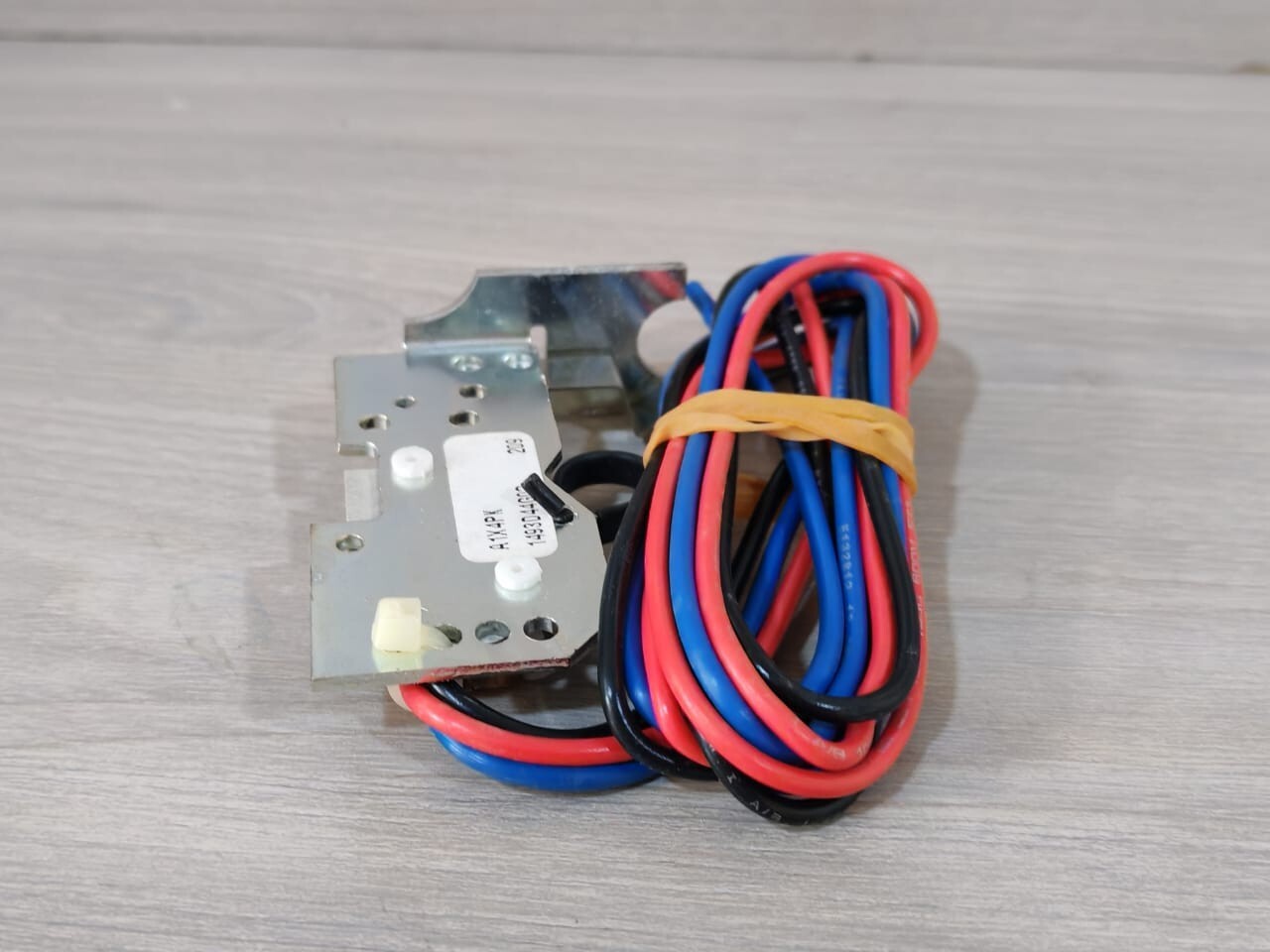 Eaton 1493D44G02 EATON CUTLER-HAMMER A1X4PK AUXILLARY SWITCH 1493D44G02 5