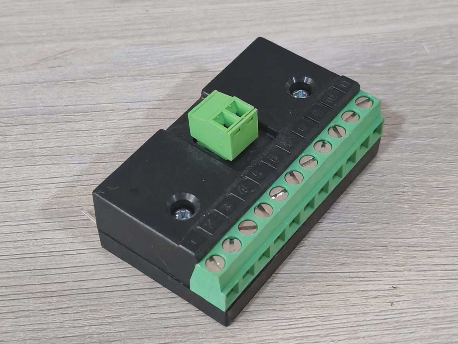 Eaton DXC-EXT-2RO1AO EATON DXC-EXT-2RO1AO VFD-EXTENSION MODULE 7