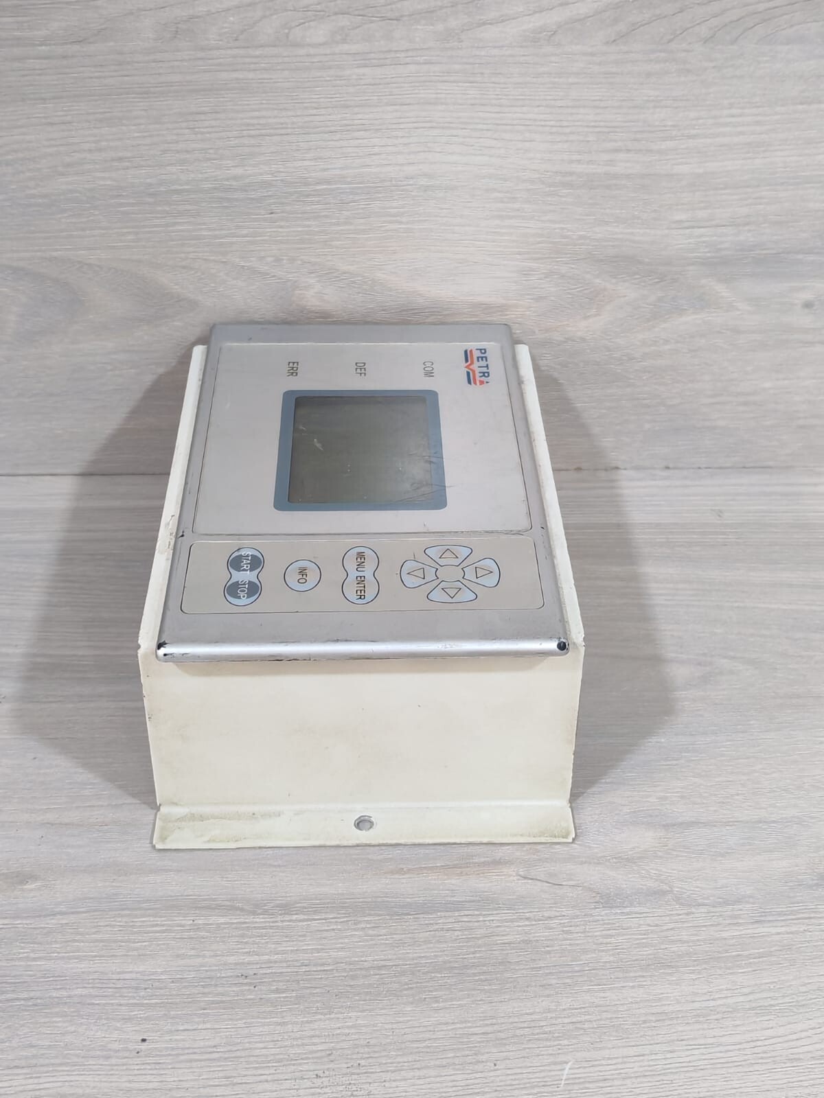 PETRA F006.LCD.FT.001 PETRA F006.LCD.FT.001 LED Display 9