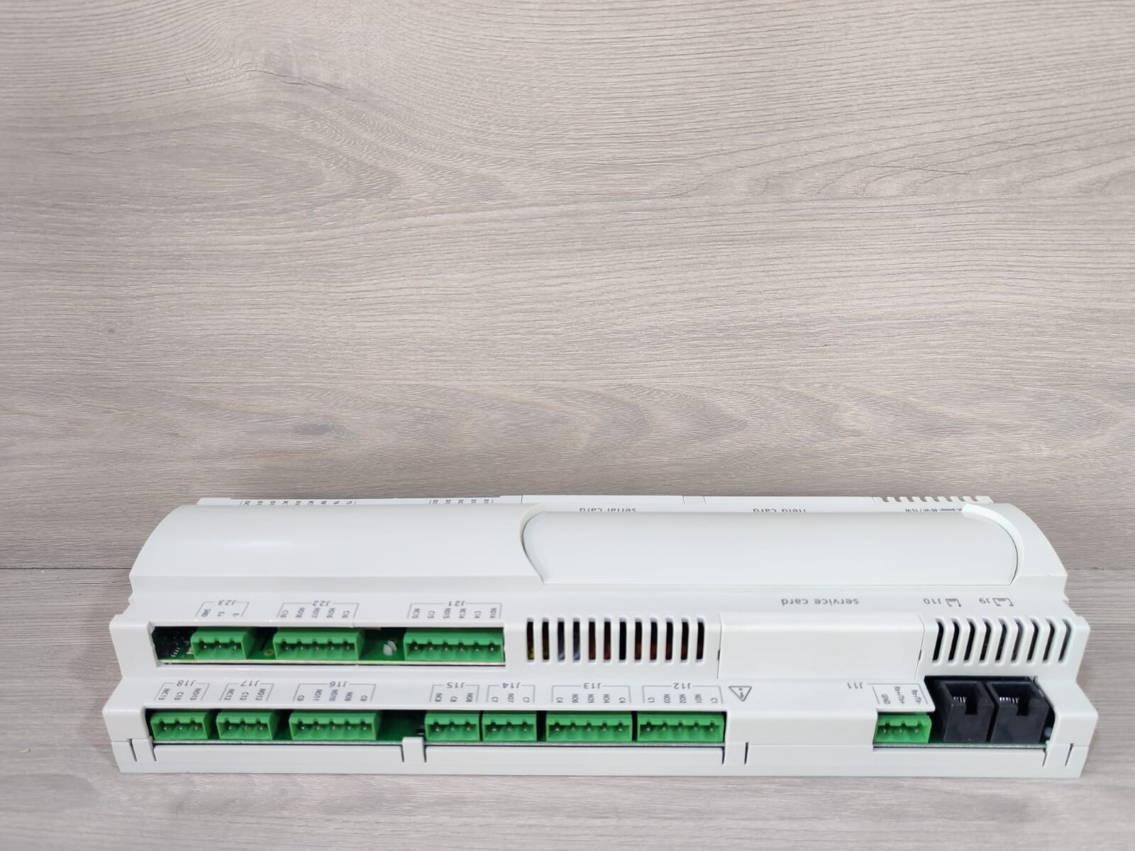 Carel PCO3010AL0 CAREL PCO3010AL0 REV 2.011 PROGRAMMABLE CONTROLLER 3