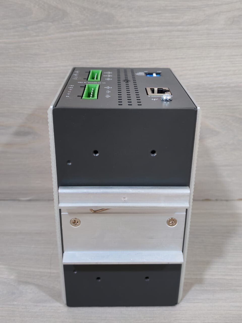 Moxa 3093000000294 MOXA EDS-P510-T MANAGED ETHERNET SWITCH 3093000000294 9