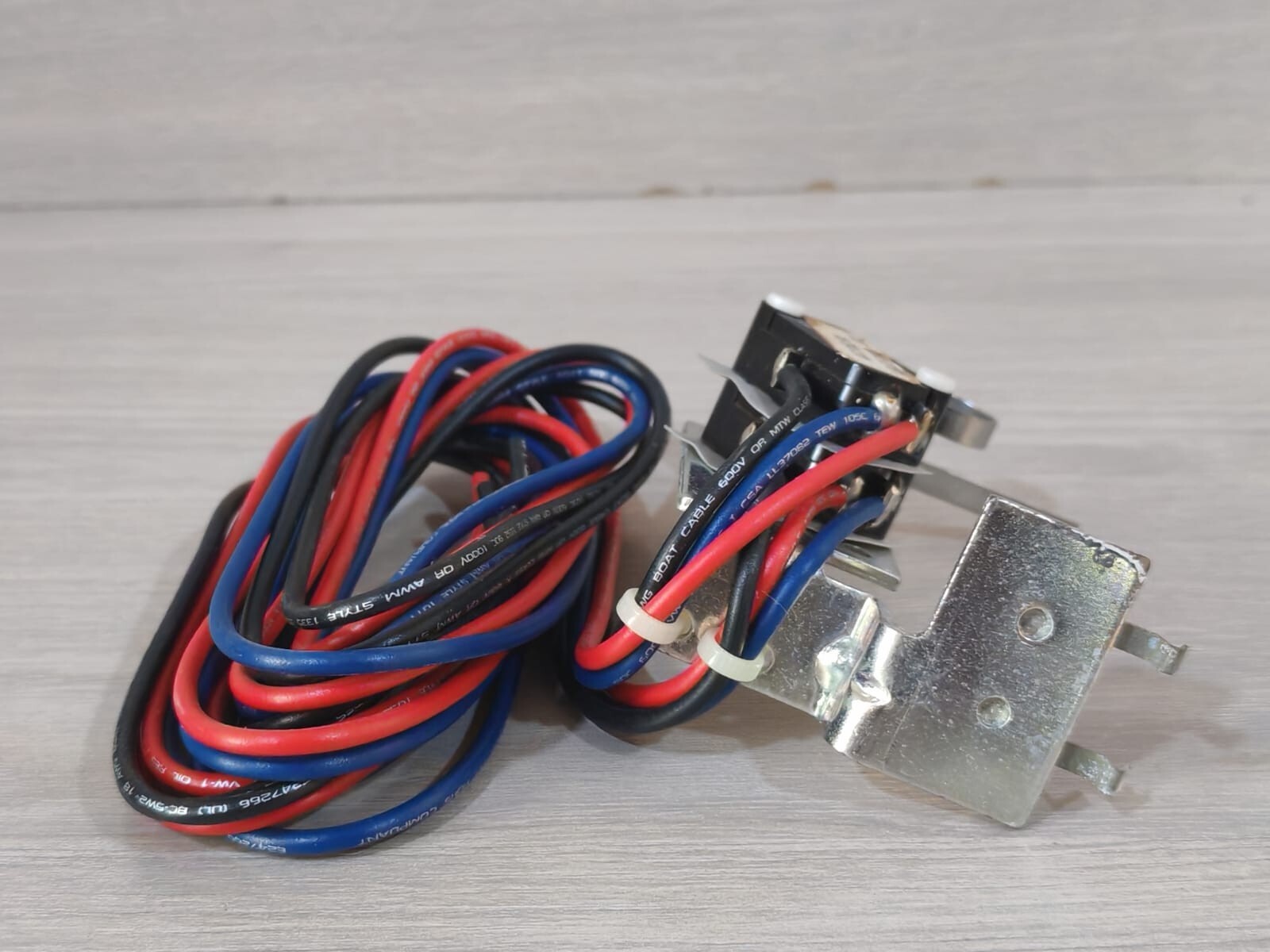 Cutler-Hammer 1494D37G02 CUTLER HAMMER AA115LPK SERIES C TYPE N-BREAKER 1494D37G02 3