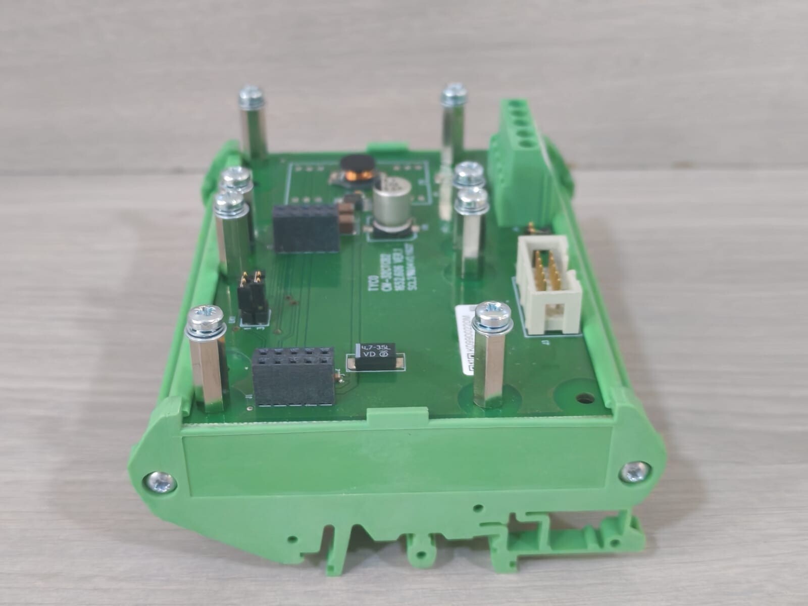 Tyco CM-32CTCB2 TYCO CM-32CTCB2 CONNECTION BASE MOD 4
