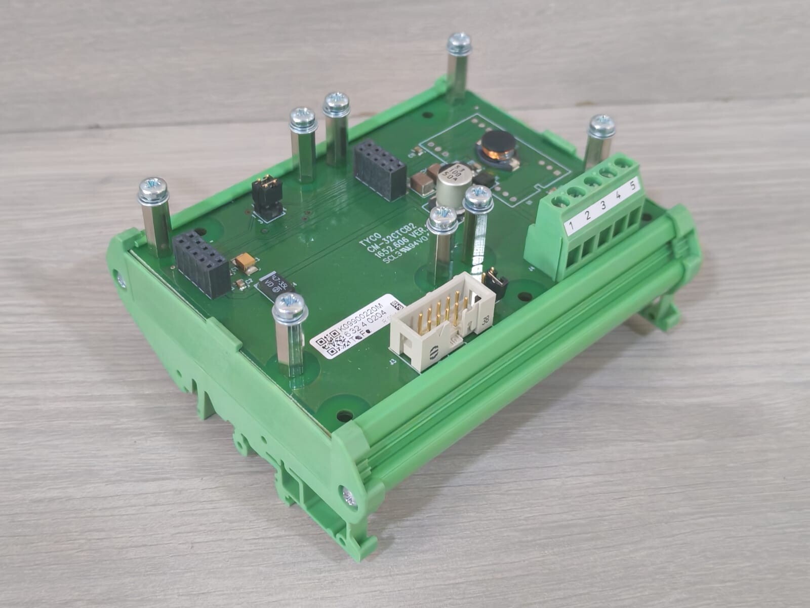 Tyco CM-32CTCB2 TYCO CM-32CTCB2 CONNECTION BASE MOD 9