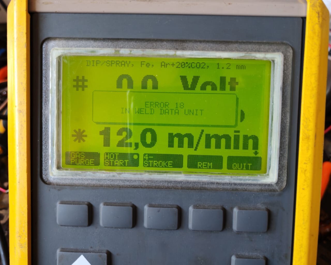ESAB 0456290881 ESAB Aristo U8 Welding Machine S-695 81 | 0456290881 with Broken Screen - TESTED 3