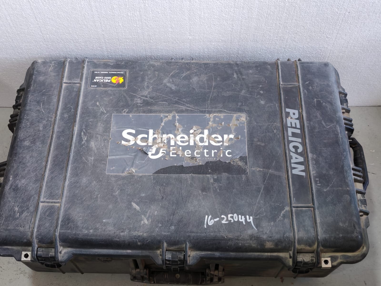 Schneider Electric NTMPRRT SCHNEIDER MASTERPACT NTMPRRT / NWMPRRT, REMOTE RACKING DEVICE, WITH BOX 2