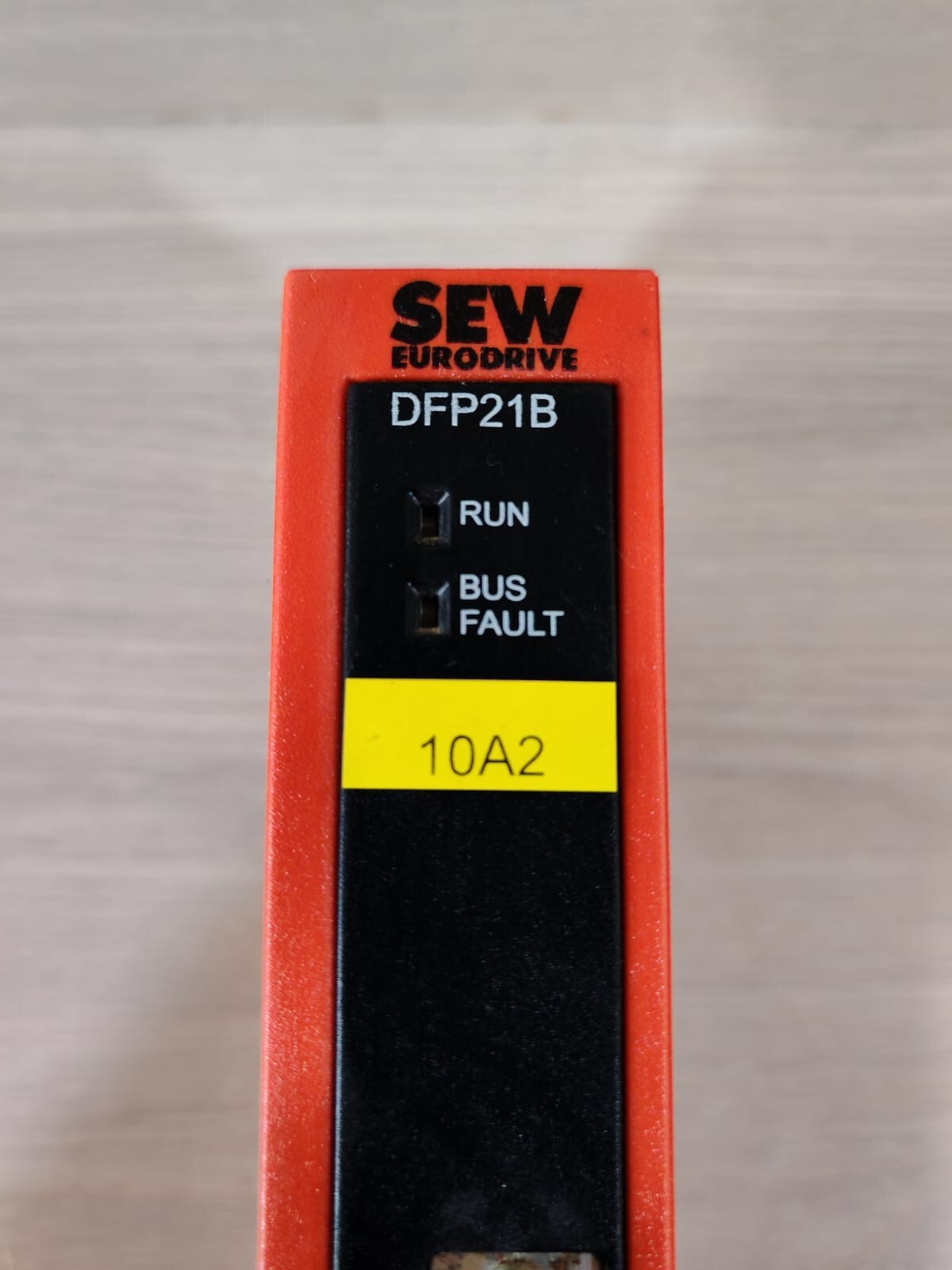 SEW-EURODRIVE DFP21B/U0H11B SEW EURODRIVE DFP21B/U0H11B PROFIBUS GATEWAY 24V 2