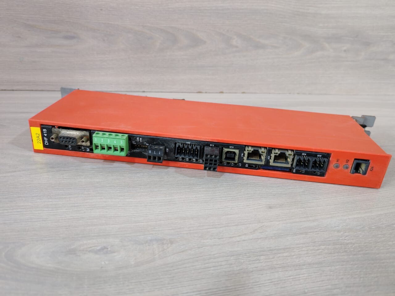 SEW-EURODRIVE DHF41B/U0H21B CCU SEW EURODRIVE DHF41B/U0H21B CCU INDUSTRIAL CONTROLLER 24V 2