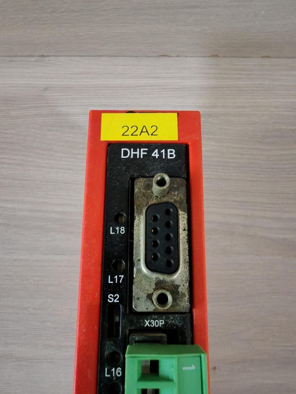 SEW-EURODRIVE DHF41B/U0H21B CCU SEW EURODRIVE DHF41B/U0H21B CCU INDUSTRIAL CONTROLLER 24V 3