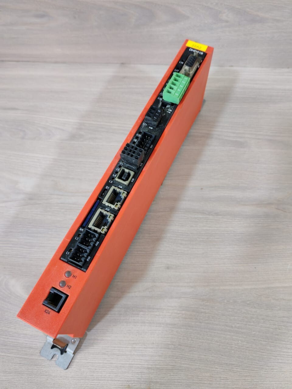 SEW-EURODRIVE DHF41B/U0H21B CCU SEW EURODRIVE DHF41B/U0H21B CCU INDUSTRIAL CONTROLLER 24V 5
