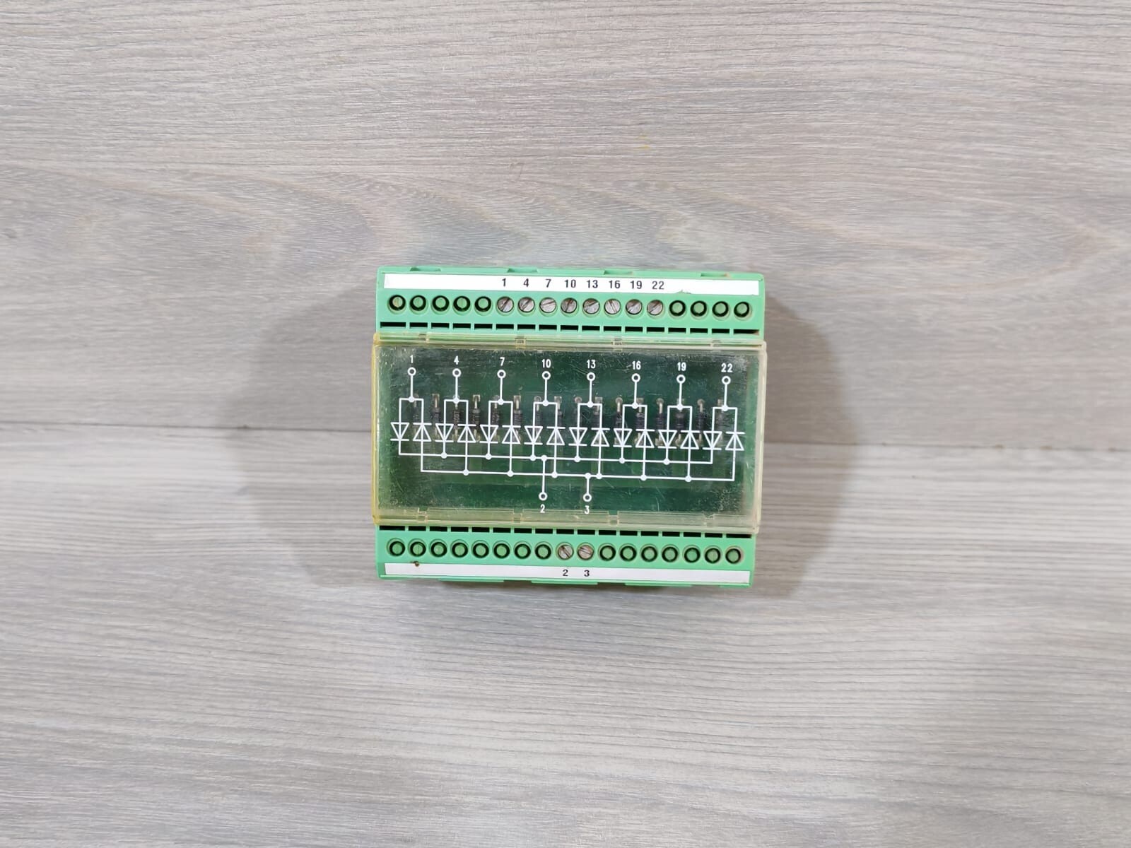 Phoenix Contact EMG 90-DIO 16E/LP/S037 DIODE BLOCK 2947705