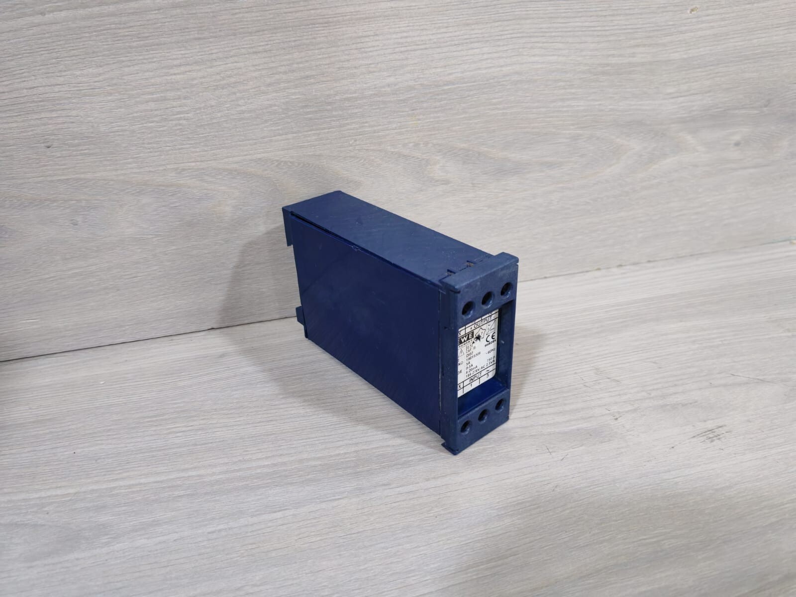 CEWE DI02 CEWE DI02 AC-Current Transducer 4